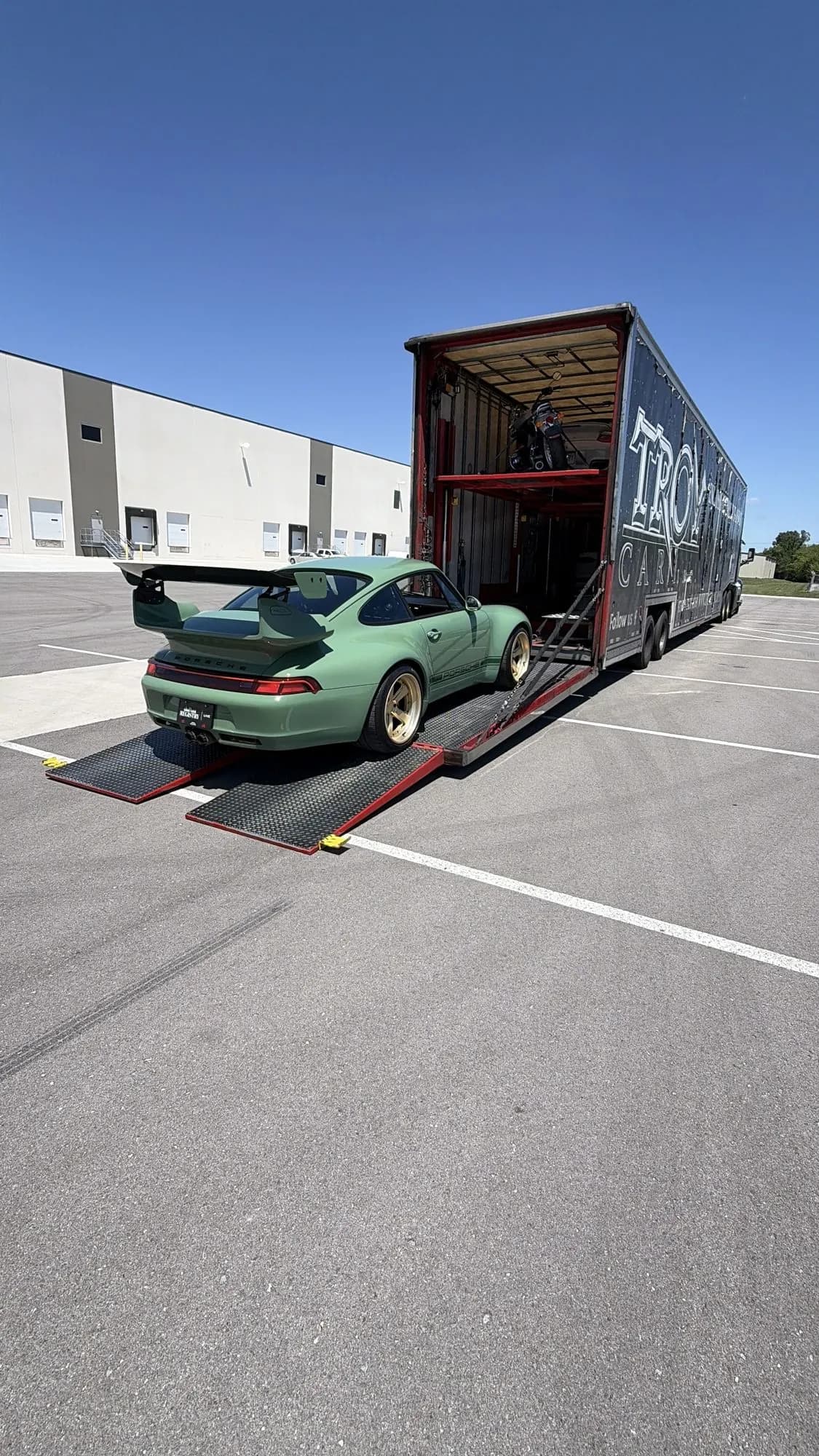 Sage green 993 custom off the Troy Carz carrier